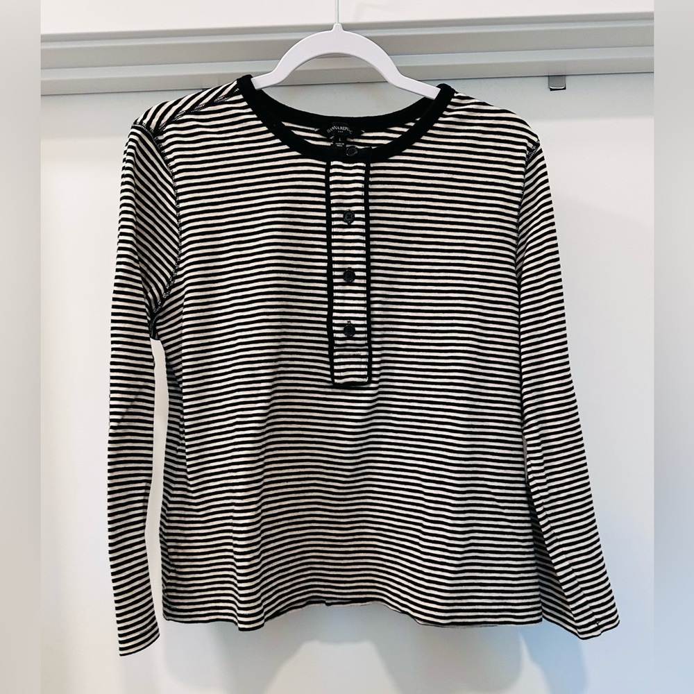Banana Republic B/W Henley